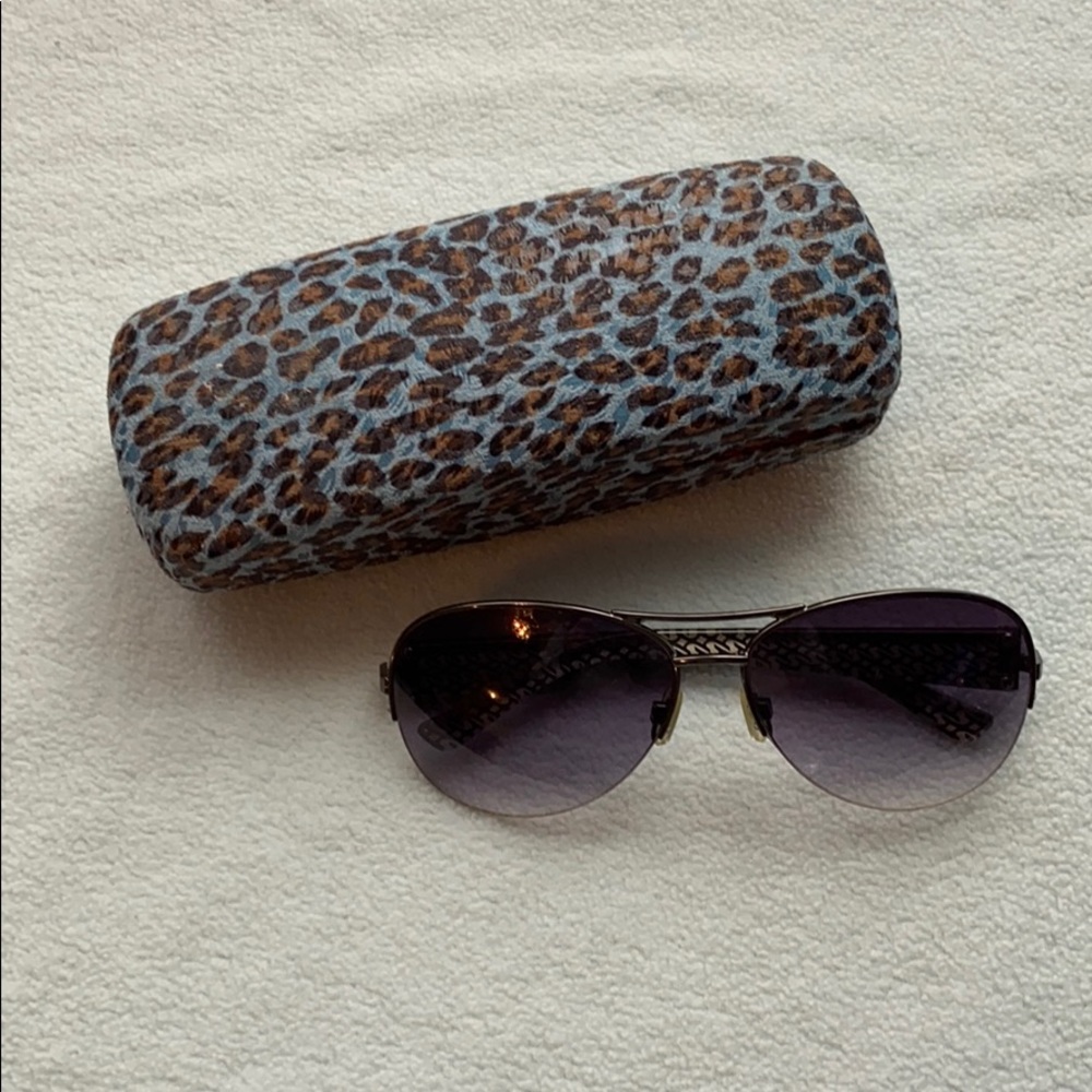 Nine West Aviators with hard case